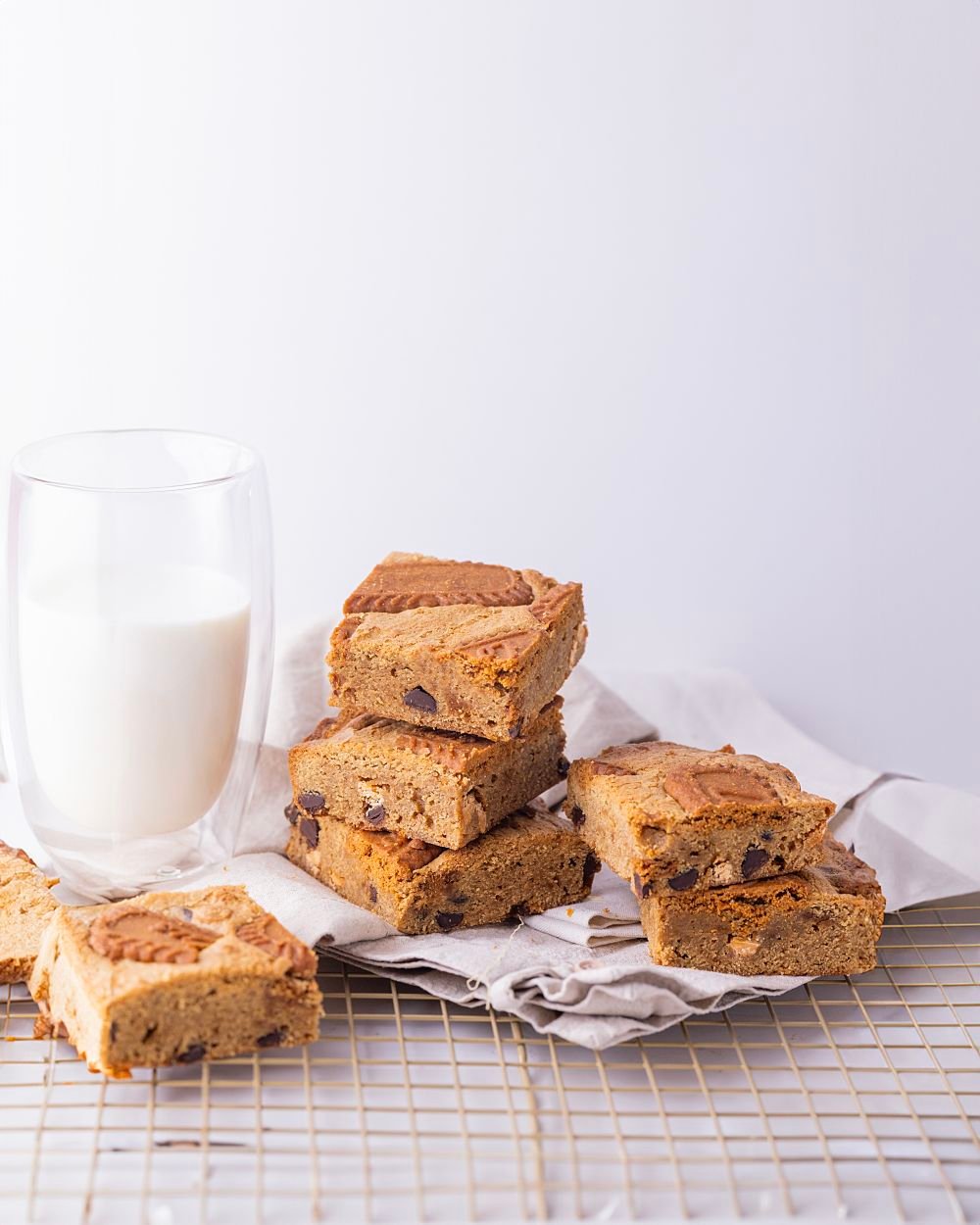 Lotus Blondie Slice